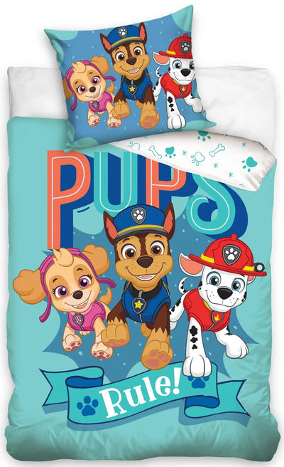 Se Paw Patrol sengetøj - 150x210 cm - Pups Rule! - Dynebetræk med 2 i 1 design - 100% bomulds sengesæt ❤ Kæmpe udvalg i Licens ❤ Hurtig levering: 1 - 2 Hverdage samt billig fragt - Varenummer: THX-4597-3 og barcode / Ean: '7071673145971 på lager - Udsalg på Sengetøj - Enkelt sengetøj - Enkelt sengetøj 150x210 cm (Svensk mål) Spar op til 57% - Over 1354 design brands på udsalg