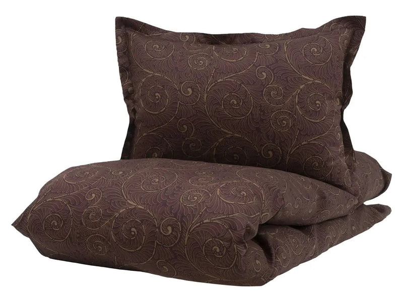 Se Borås sengetøj - 140x220 cm - Bianca Aubergine - Sengesæt i 100% bomuldssatin - Borås Cotton sengelinned ❤ Kæmpe udvalg i Borås Cotten ❤ Hurtig levering: 1 - 2 Hverdage samt billig fragt - Varenummer: THX-4001875-2 og barcode / Ean: &