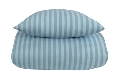 Se Stribet sengetøj - 150x210 cm - Stripes blue - Lyseblå - Sengelinned i 100% Bomuld - Borg Living sengesæt ❤ Kæmpe udvalg i Borg Living ❤ Hurtig levering: 1 - 2 Hverdage samt billig fragt - Varenummer: THX-733-3 og barcode / Ean: '5714580366047 på lager - Udsalg på Sengetøj - Enkelt sengetøj - Enkelt sengetøj 150x210 cm (Svensk mål) Spar op til 55% - Over 1354 kendte mærker på udsalg