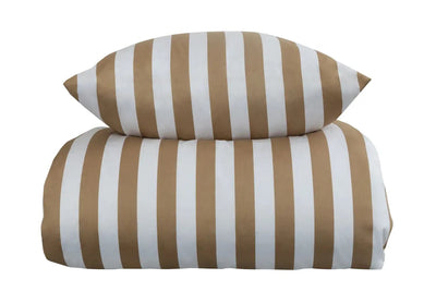 Se Stribet sengetøj til king size dyne - 240x220 cm - Blødt bomuldssatin - Nordic Stripe - Sand og hvidt sengesæt ❤ Kæmpe udvalg i Borg Living ❤ Hurtig levering: 1 - 2 Hverdage samt billig fragt - Varenummer: THX-357-6 og barcode / Ean: '5704039365691 på lager - Udsalg på Sengetøj - Dobbelt sengetøj - King size sengetøj 240x220 cm Spar op til 55% - Over 1354 design brands på udsalg