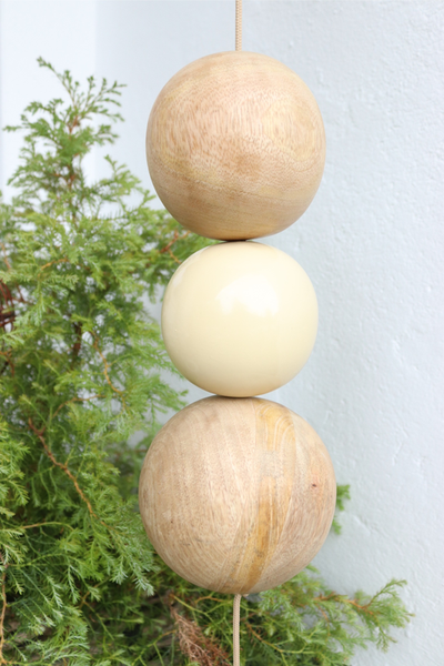 Se Nordic By Hand - Snoren - Mangotree Ball Str. Large Dia: 13 Cm. ✔ Kæmpe udvalg i  Nordic by hand ✔ Hurtig levering: 1 - 2 Hverdage samt billig fragt - Varenummer: KRZ-k1397 og barcode / Ean:  på lager - Udsalg på Bolig Spar op til 64% - Over 1354 design mærker på udsalg