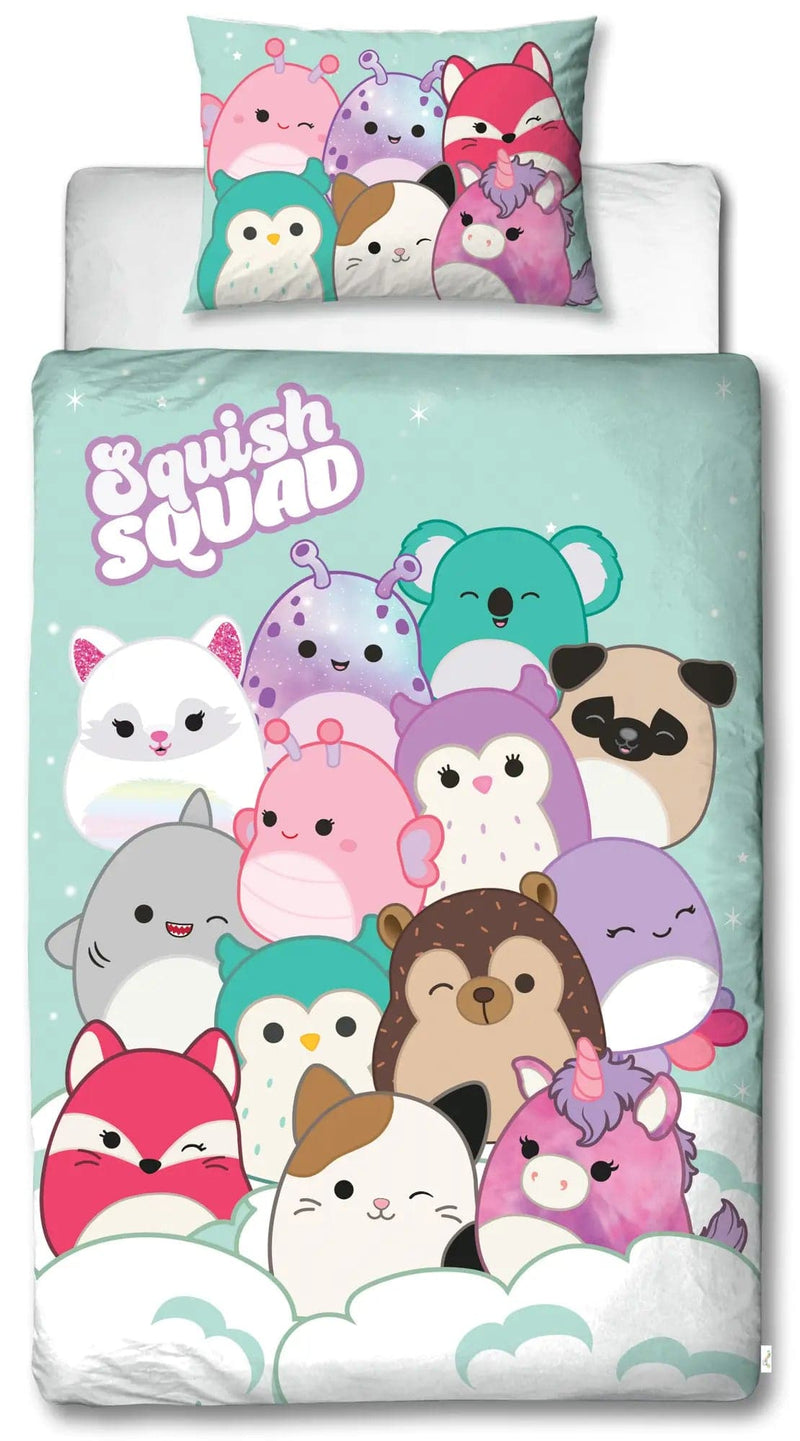 Se Squishmallows sengetøj 140x200 cm - 100% blødt bomuld - Squishmallows sengesæt - Vendbart design ❤ Kæmpe udvalg i Licens ❤ Hurtig levering: 1 - 2 Hverdage samt billig fragt - Varenummer: THX-1806-1 og barcode / Ean: &