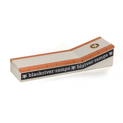 Se Blackriver Brick Curb Fingerboard Ramp (fingerboards) One size ✔ Kæmpe udvalg i  Blackriver ✔ Hurtig levering: 1 - 2 Hverdage samt billig fragt - Varenummer: JUCO-BR1001310 og barcode / Ean: '4260190716501 på lager - Udsalg på Tilbehør til skateboard Spar op til 57% - Over  785 kendte brands på udsalg