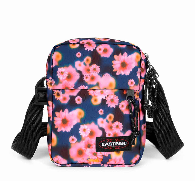 Se Eastpak The One Skuldertaske Soft Navy One size ✔ Kæmpe udvalg i  Eastpak ✔ Hurtig levering: 1 - 2 Hverdage samt billig fragt - Varenummer: JUCO-EK0000457D11001 og barcode / Ean: &