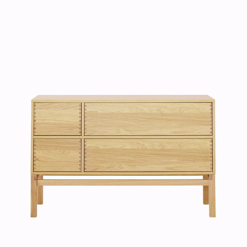 Se 1898 Hylte sideboard 115,5x73 cm Eg ❤ Kæmpe udvalg i 1898 ❤ Hurtig levering: 1 - 2 Hverdage samt billig fragt - Varenummer: NDN-521106-01 og barcode / Ean: &