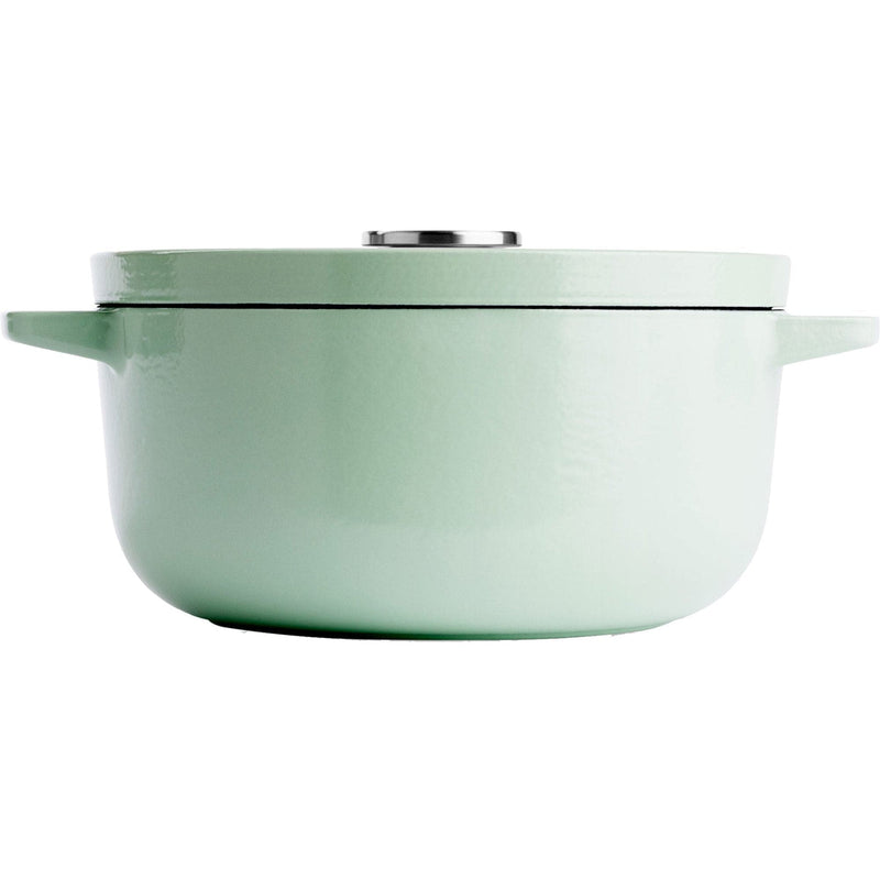 Se KitchenAid Støbejernsgryde 22 cm/3,3 liter, pistachio ✔ Kæmpe udvalg i KitchenAid ✔ Meget billig fragt og hurtig levering: 1 - 2 hverdage - Varenummer: KTO-CC007433-001 og barcode / Ean: &