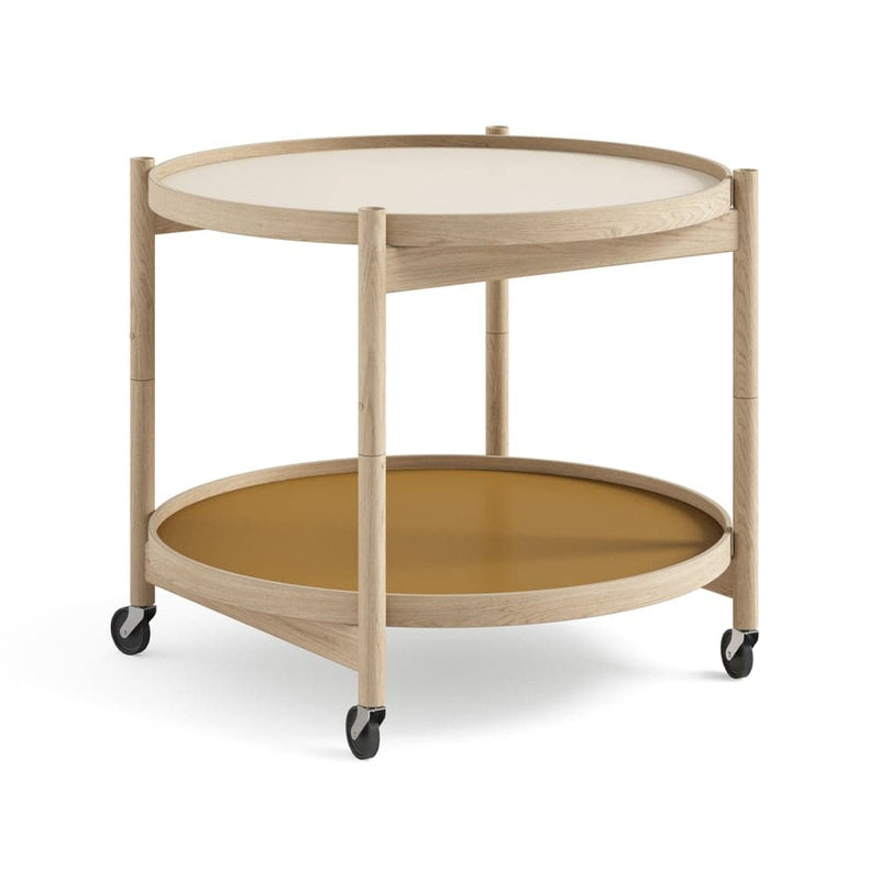 Se Brdr. Krüger Bølling Tray Table model 60 rullebord sunny, ubehandlet understel i eg ❤ Kæmpe udvalg i Brdr. Krüger ❤ Hurtig levering: 1 - 2 Hverdage samt billig fragt - Varenummer: NDN-549031-01 og barcode / Ean: &