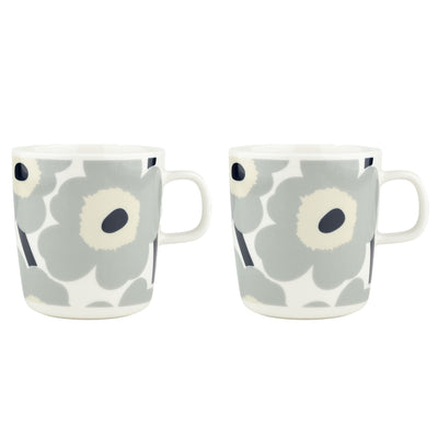 Se Marimekko Unikko krus 4 dl, hvid/grå/sand/blå, 2 stk. ❤ Kæmpe udvalg i Marimekko ❤ Hurtig levering: 1 - 2 Hverdage samt billig fragt - Varenummer: KTO-073690-195 og barcode / Ean: '6411254918708 på lager - Udsalg på Krus Spar op til 61% - Over 1334 design mærker på udsalg