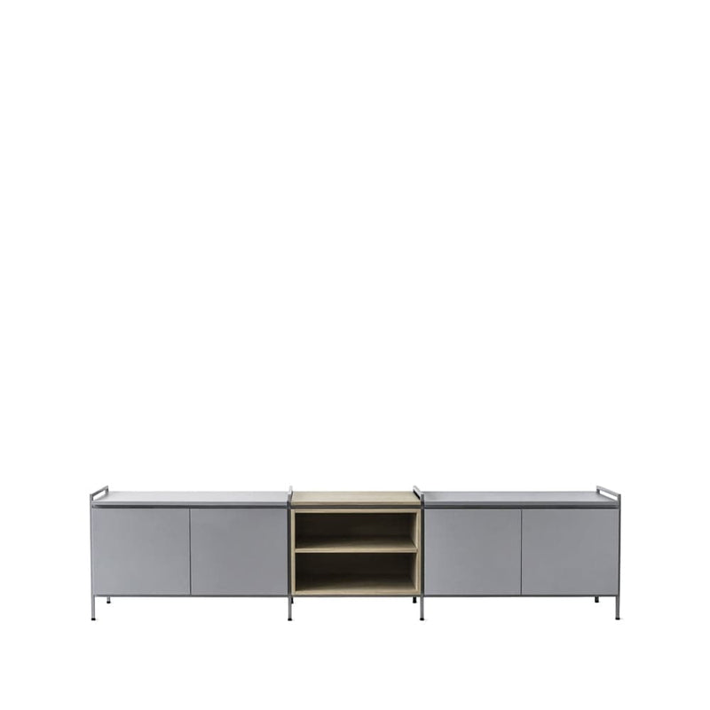 Se Zweed Molto lavt sideboard grå/eg, 3 sektioner ❤ Kæmpe udvalg i Zweed ❤ Hurtig levering: 1 - 2 Hverdage samt billig fragt - Varenummer: NDN-540708-01 og barcode / Ean: &