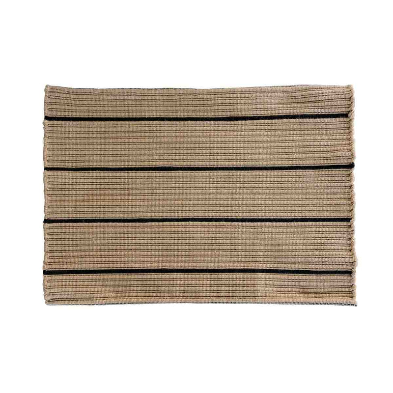 Se tilbud på MOUD Home STRIPE dørmåtte 50x72 cm! Billigt udsalg på genanvendt polyester - beige/sort. Hurtig levering: 1-2 hverdage. Spar op til 67%.