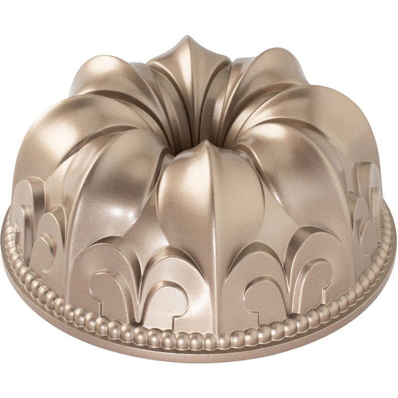 Se Nordic Ware Fleur de Lis bundt-bageform ✔ Stort online udvalg i Nordic Ware ✔ Hurtig levering: 1 - 2 Hverdage samt billig fragt - Varenummer: KTO-NW-53248 og barcode / Ean: &