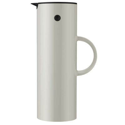 Se Stelton - EM77 termokande, 1 l., sand ❤ Kæmpe udvalg i Stelton ❤ Hurtig levering: 1 - 2 Hverdage samt billig fragt - Varenummer: RKTK-ST-1800 og barcode / Ean: '5709846027527 på lager - Udsalg på Spar op til 51% - Over 1112 kendte brands på udsalg