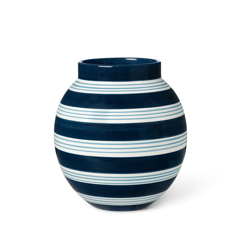 Se Kähler - Omaggio Nuovo Vase 20,5 cm, mørk blå ✔ Kæmpe udvalg i Kähler ✔ Hurtig levering: 1 - 2 Hverdage samt billig fragt - Varenummer: RKTK-K690167 og barcode / Ean: &