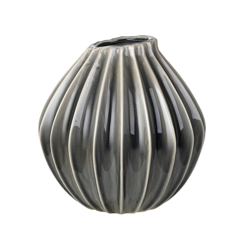 Se Broste Copenhagen Wide vase smoked pearl 25 cm ✔ Kæmpe udvalg i Broste Copenhagen ✔ Hurtig levering: 1 - 2 Hverdage samt billig fragt - Varenummer: KTT-28921-02 og barcode / Ean: &
