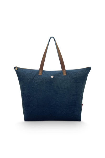 Se tilbud på Tote Bag Velvet Quiltey Days Blue 66x20x44cm! Billigt udsalg på Pip Studio. Hurtig levering, 1-2 hverdage. Spar op til 67% på Tøj & Accessories. Over 1334 mærker på udsalg.