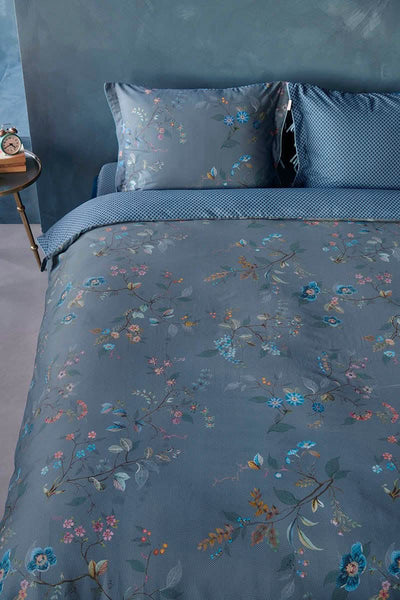 Se billigt Pip Studio Kawai Flower Blue 140x220 sengetøj på udsalg! Stort udvalg, tilbud og hurtig levering. Spar op til 65%.