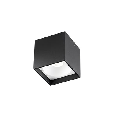 Se Light-Point Solo Square spotlight black/white, 3000 kelvin ❤ Kæmpe udvalg i Light-Point ❤ Hurtig levering: 1 - 2 Hverdage samt billig fragt - Varenummer: NDN-558654-01 og barcode / Ean: '5711389589967 på lager - Udsalg på Home & Garden - Lighting - Flood & Spot Lights Spar op til 65% - Over 1160 kendte mærker på udsalg