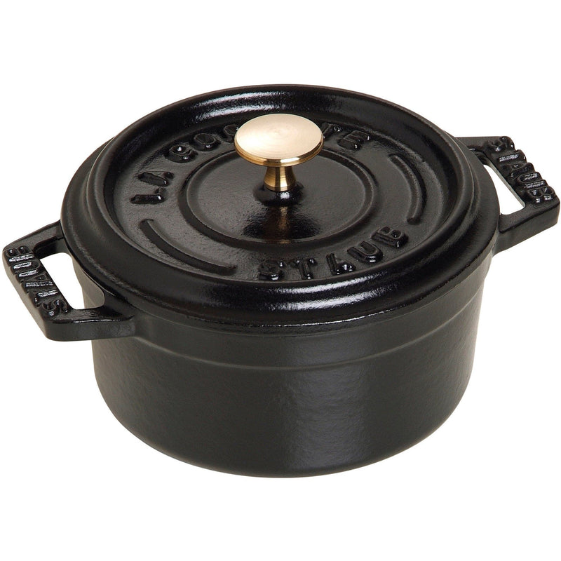 Se Staub La Cocotte Rund minicocotte i sort, 10cm. 0,25 liter ✔ Stort online udvalg i Staub ✔ Hurtig levering: 1 - 2 Hverdage samt billig fragt - Varenummer: KTO-1003176 og barcode / Ean: &