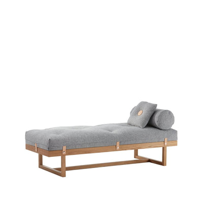 Se A2 Stay daybed stof grå, ramme i olieret eg ❤ Kæmpe udvalg i A2 ❤ Hurtig levering: 1 - 2 Hverdage samt billig fragt - Varenummer: NDN-554518-01 og barcode / Ean: '7350112683299 på lager - Udsalg på Furniture - Beds & Accessories - Beds & Bed Frames Spar op til 58% - Over 1312 kendte brands på udsalg