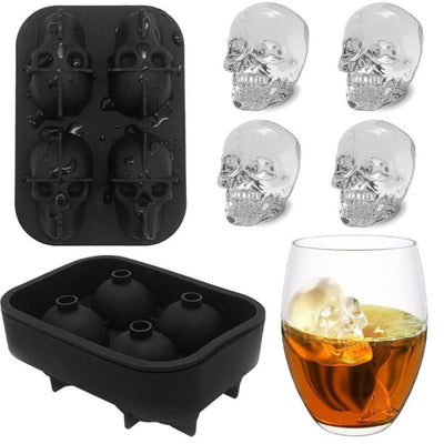 Se Silikone isbakke SKULL - Plads til 4 Isterninger - Perfekt til Drinks/Whisky ❤ Stort online udvalg i Capida ❤ Hurtig levering: 1 - 2 Hverdage samt billig fragt - Varenummer: CPD-V33028601989A og barcode / Ean: på lager - Udsalg på Bolig og fritid Spar op til 56% - Over 324 kendte brands på udsalg