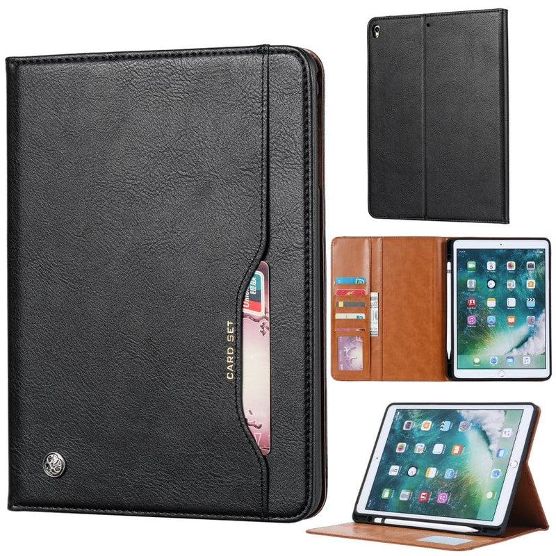 Se iPad 10.2 (2019/2020/2021) - Læder cover med holder til Touch pen - Sort ✔ Kæmpe udvalg i Capida ✔ Hurtig levering: 1 - 2 Hverdage samt billig fragt - Varenummer: CPD-V33101119028B og barcode / Ean: 101119028B på lager - Udsalg på Tablets tilbehør Spar op til 53% - Over 360 kendte mærker på udsalg