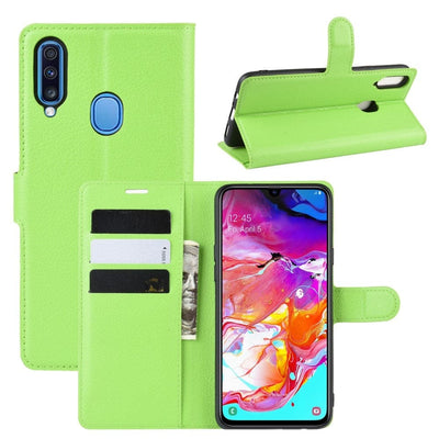 Se Samsung Galaxy A20s - Læder cover / pung - Grøn ✔ Kæmpe udvalg i  Capida ✔ Hurtig levering: 1 - 2 Hverdage samt billig fragt - Varenummer: CPD-V331012221347F og barcode / Ean: 1012221347F på lager - Udsalg på Mobil tilbehør Spar op til 66% - Over 400 kendte brands på udsalg