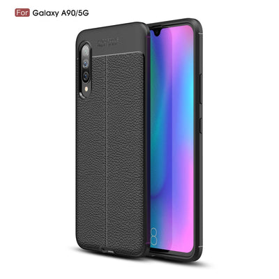 Se Samsung Galaxy A90 5G - Gummi cover - Læder Design - Sort ✔ Kæmpe udvalg i  Capida ✔ Hurtig levering: 1 - 2 Hverdage samt billig fragt - Varenummer: CPD-V33101222528A og barcode / Ean: 101222528A på lager - Udsalg på Mobil tilbehør Spar op til 51% - Over 400 kendte brands på udsalg