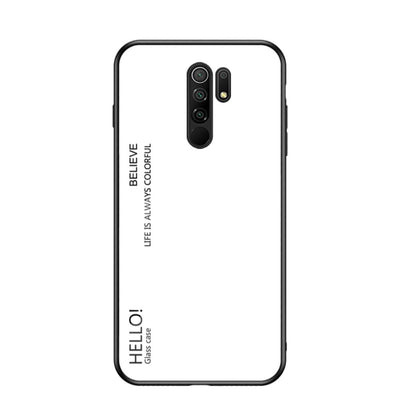 Se Xiaomi Redmi 9 - GRADIENT Hybrid cover med bagside af hærdet glas - Hvid ❤ Kæmpe udvalg i Capida ❤ Hurtig levering: 1 - 2 Hverdage samt billig fragt - Varenummer: CPD-V33101907744E og barcode / Ean: 101907744E på lager - Udsalg på Mobil tilbehør Spar op til 55% - Over 434 design brands på udsalg