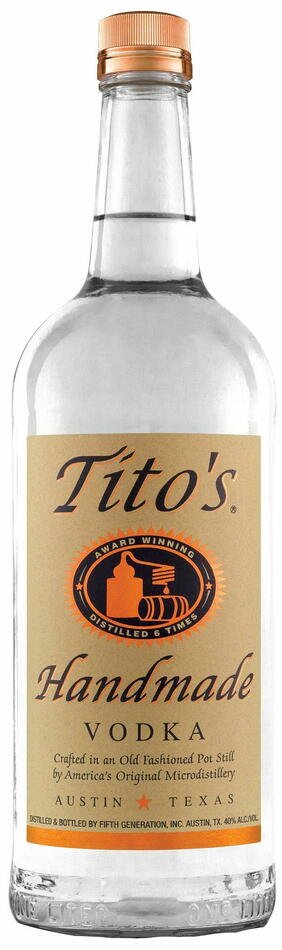 Se Tito's Handmade Vodka Fl 70 ❤ Kæmpe udvalg i TITOS ❤ Hurtig levering: 1 - 2 Hverdage samt billig fragt - Varenummer: BAR-17211 og barcode / Ean: '619947000112 på lager - Udsalg på Drikkevarer Spiritus Vodka Spar op til 66% - Over 454 kendte mærker på udsalg