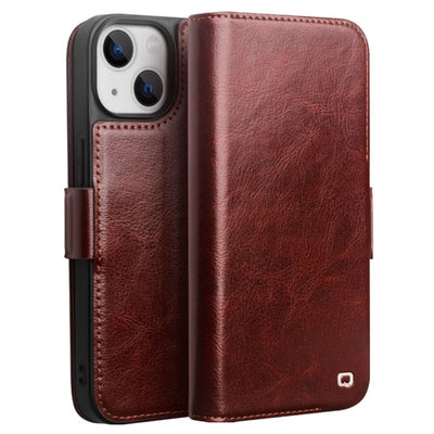 Se iPhone 14 - QIALINO Classic Slim ægte læder cover - Mørkebrun ✔ Kæmpe udvalg i QIALINO ✔ Hurtig levering: 1 - 2 Hverdage samt billig fragt - Varenummer: CPD-QLI14103025 og barcode / Ean: '0601968148867 på lager - Udsalg på Mobil tilbehør Spar op til 54% - Over 424 kendte brands på udsalg