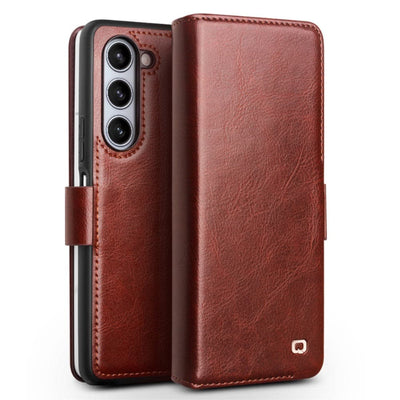 Se Samsung Galaxy Z Fold5 - QIALINO Classic Slim ægte læder cover - Mørkebrun ❤ Kæmpe udvalg i QIALINO ❤ Hurtig levering: 1 - 2 Hverdage samt billig fragt - Varenummer: CPD-QLFOLD5103025 og barcode / Ean: '0601968149406 på lager - Udsalg på Mobil tilbehør Spar op til 65% - Over 785 kendte brands på udsalg