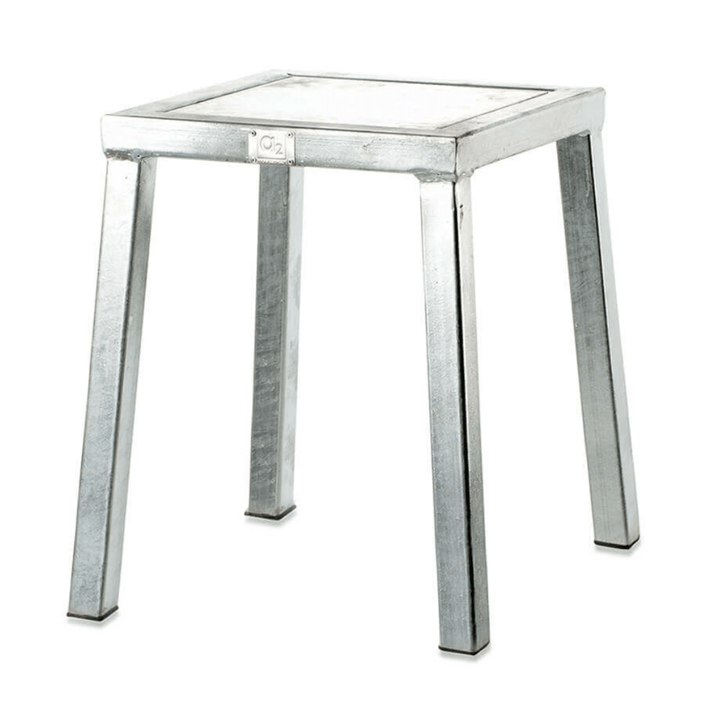 Se Loungebord | A2 Living Galvaniseret Square Loungebord |  L44xB44xH46 cm ❤ Fletkurven ❤ Hurtig levering: 1 - 2 Hverdage og gratis fragt v/køb over 499 kr. GLS til pakkeshop ❤ Varenummer: FK-14456 og barcode / Ean: 5714045005719 på lager - Kæmpe udvalg i  Home HAVE - Over 312 kendte brands på tilbud