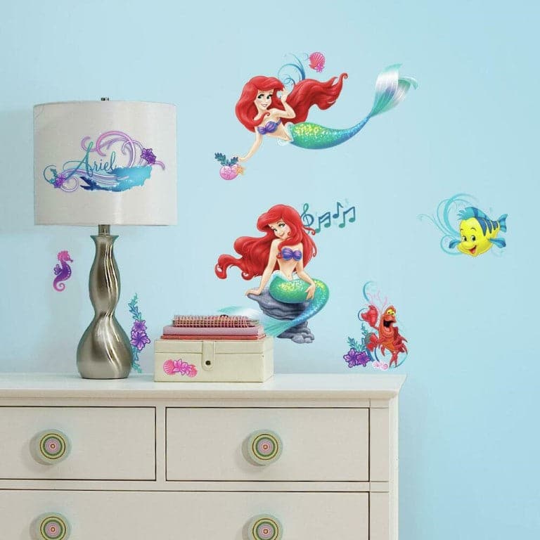 Se Disney ariel Den lille havfrue Wallstickers ✔ Kæmpe udvalg i Roommates ✔ Hurtig levering: 1 - 2 Hverdage samt billig fragt - Varenummer: MMA-216026 og barcode / Ean: &