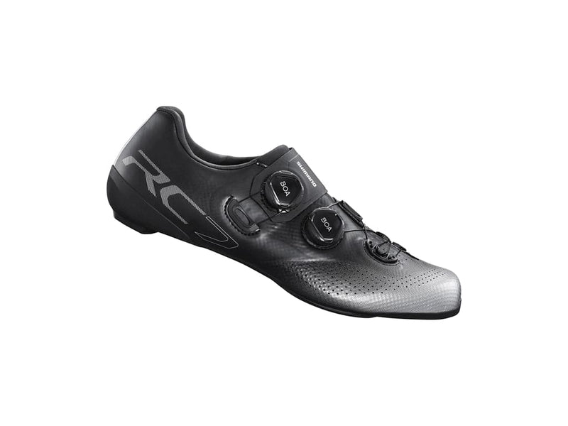 Se Shimano RC702 - Cykelsko Road RC7 - Bred model - Sort - Str. 47 ❤ Kæmpe udvalg i Shimano ❤ Hurtig levering: 1 - 2 Hverdage samt billig fragt - Varenummer: CKP-4550170992057 og barcode / Ean: &