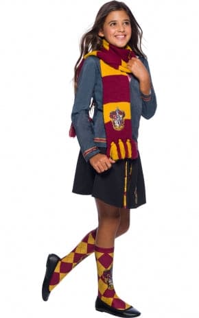 Se Harry Potter Gryffindor Deluxe Halstørklæde ✔ Kæmpe udvalg i Rubie's ✔ Hurtig levering: 1 - 2 Hverdage samt billig fragt - Varenummer: MMA-20339033 og barcode / Ean: '082686390330 på lager - Udsalg på Harry Potter udklædning Spar op til 52% - Over 434 design brands på udsalg