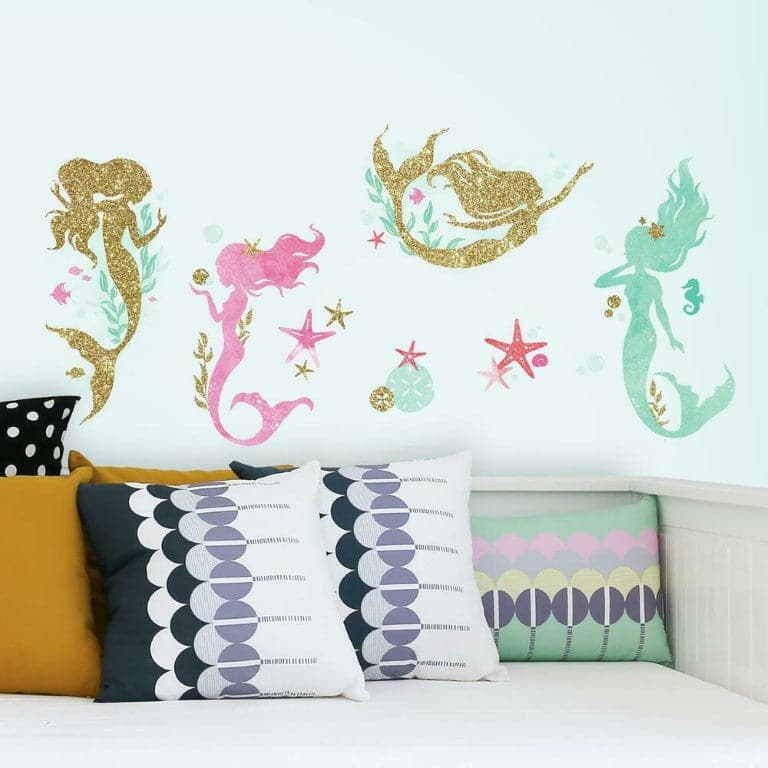 Se Havfrue glitter wallstickers ✔ Kæmpe udvalg i Roommates ✔ Hurtig levering: 1 - 2 Hverdage samt billig fragt - Varenummer: MMA-216050 og barcode / Ean: &