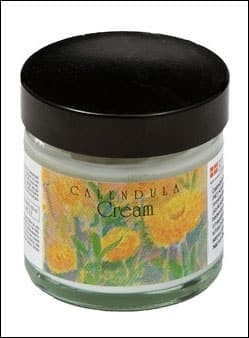 Stort online udvalg i Rømer Calendula Creme 60 ml. ❤ Rømer ❤ Hurtig levering: 1 - 2 Hverdage og gratis fragt v/køb over 295 kr. GLS til pakkeshop ❤ Varenummer: HG-19058 og barcode / Ean: på lager - Kæmpe udvalg i Personlig pleje - Over 434 design brands på udsalg