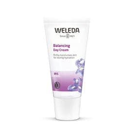 Stort online udvalg i Weleda Day Cream Iris Hydrating 30 ml. ❤ Weleda ❤ Hurtig levering: 1 - 2 Hverdage og gratis fragt v/køb over 295 kr. GLS til pakkeshop ❤ Varenummer: HG-20670 og barcode / Ean: 4001638088763 på lager - Kæmpe udvalg i Personlig pleje - Over 300 kendte brands på udsalg