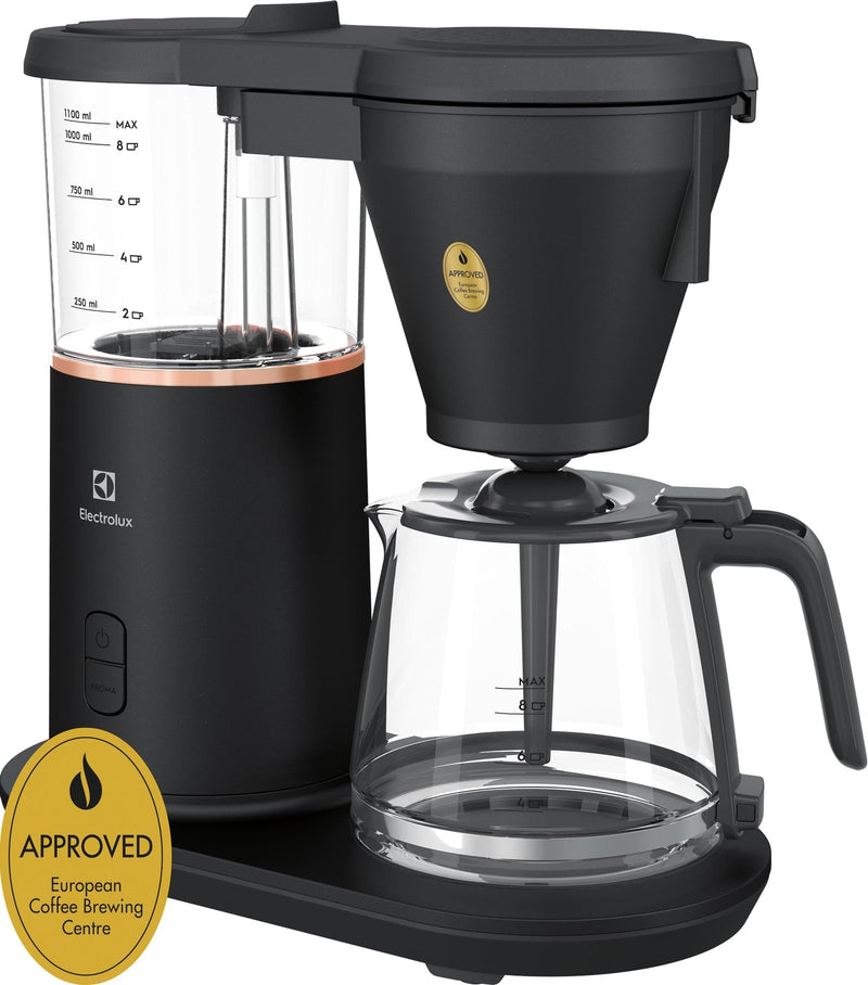 Se Electrolux Explore 7 kaffemaskine E7CM14GB ❤ Stort online udvalg i Electrolux ❤ Hurtig levering: 1 - 2 Hverdage samt billig fragt ❤ Varenummer: ELG-246211 og barcode / Ean: 7332543697939 på lager - Udsalg på Kaffemaskine - Over 434 design brands på udsalg