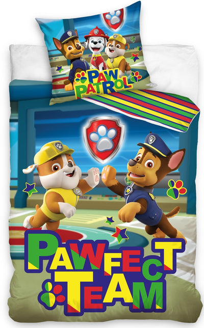 Se Paw Patrol ''Pawfect Team'' Sengetøj 140x200 cm - 100 procent bomuld ✔ Kæmpe udvalg i Mmaction ✔ Hurtig levering: 1 - 2 Hverdage samt billig fragt - Varenummer: MMA-2040191 og barcode / Ean: '5902689468896 på lager - Udsalg på Paw Patrol sengetøj til Børn Spar op til 66% - Over 454 kendte mærker på udsalg