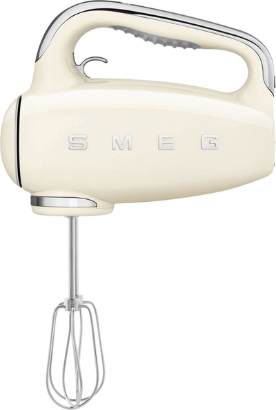 Se Smeg 50 er stil håndblander HMF01CREU (cream) ❤ Kæmpe udvalg i Smeg ❤ Hurtig levering: 1 - 2 Hverdage samt billig fragt - Varenummer: ELG-325756 og barcode / Ean: '8017709301811 på lager - tilbud på Miksere & blendere Spar op til 64% - Over 412 design brands på tilbud