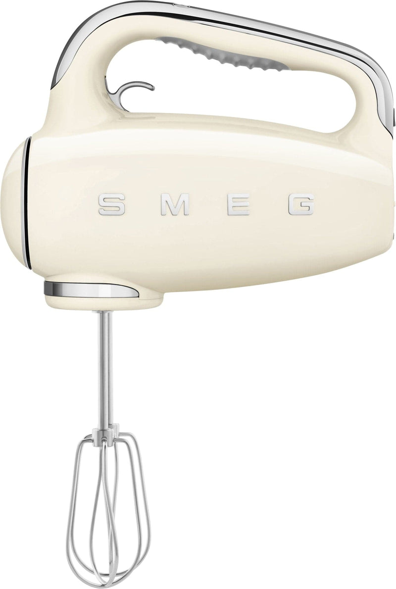 Se Smeg 50 er stil håndblander HMF01CREU (cream) ❤ Kæmpe udvalg i Smeg ❤ Hurtig levering: 1 - 2 Hverdage samt billig fragt - Varenummer: ELG-325756 og barcode / Ean: &